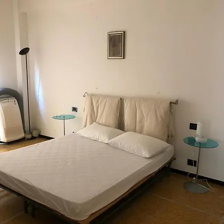 Family House With Large Terrace Close To The Sea Rapallo