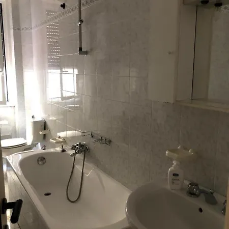 Apartamento Family House With Large Terrace Close To The Sea
